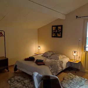 https://o-2040-chambre-marmotte.fr-provencehotel.com