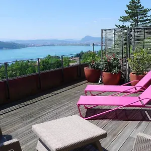 https://le-clos-du-lac-maison-dhotes-guest-house.hotels-rhonealpes.com